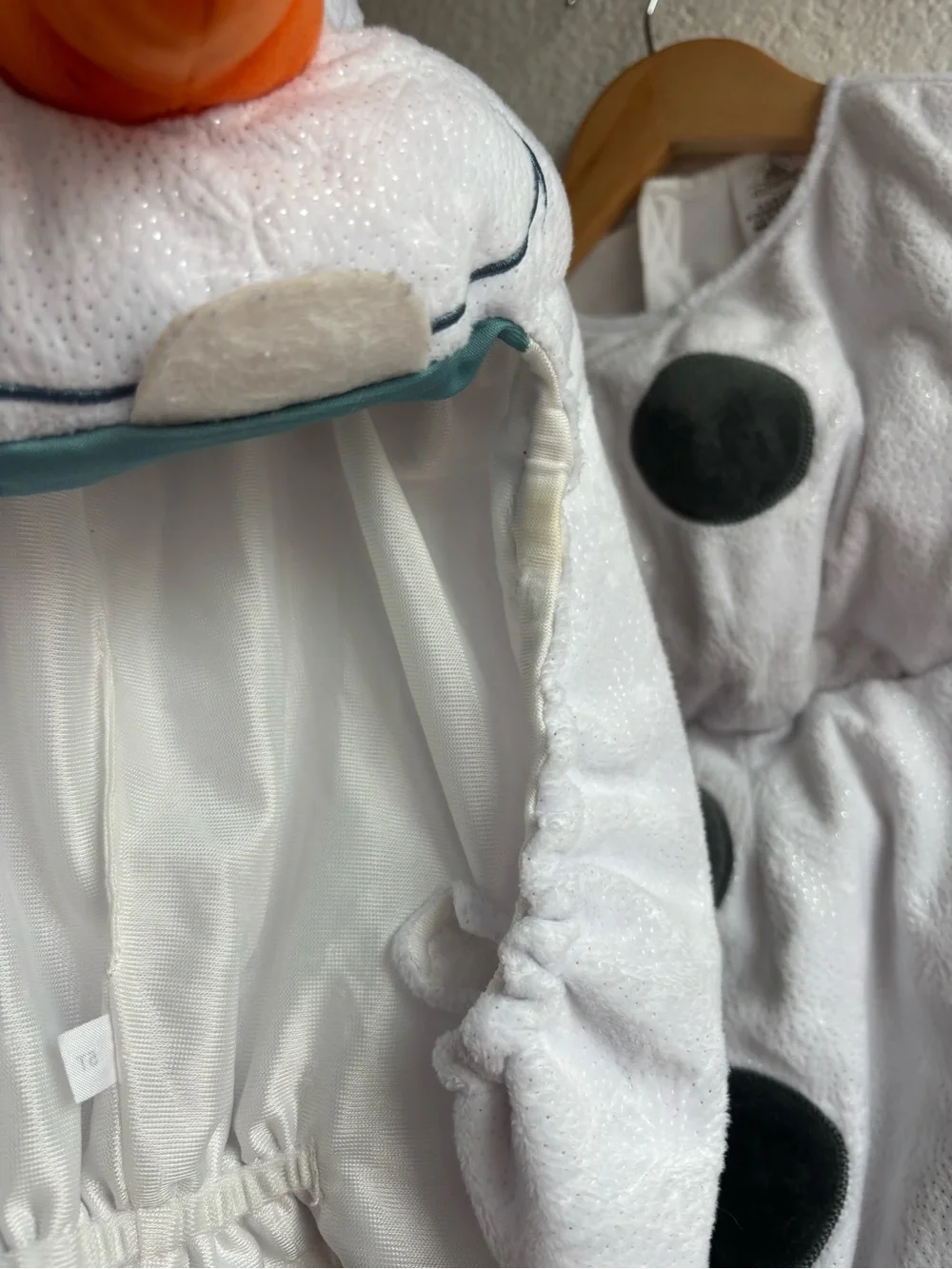 Disney Kids White Olaf Snowman Costume with Brown Sleeves Size 5t